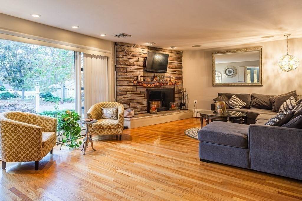 110 Westwood Dr - Photo 1