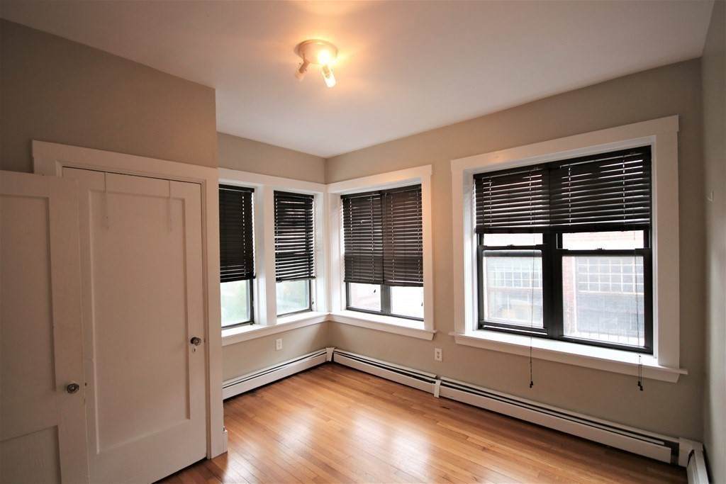 15 Park Vale Ave - Photo 1