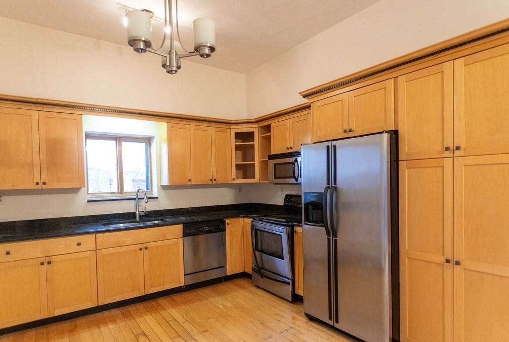 34 Tremont St - Photo 1