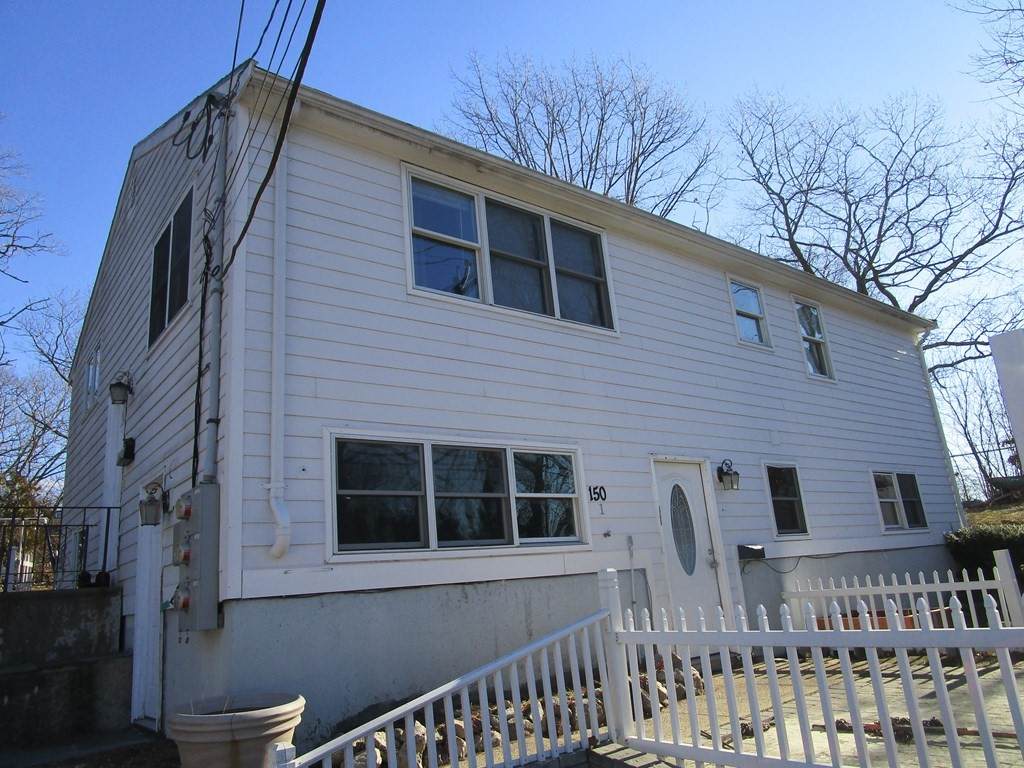 150 Grove St - Photo 1