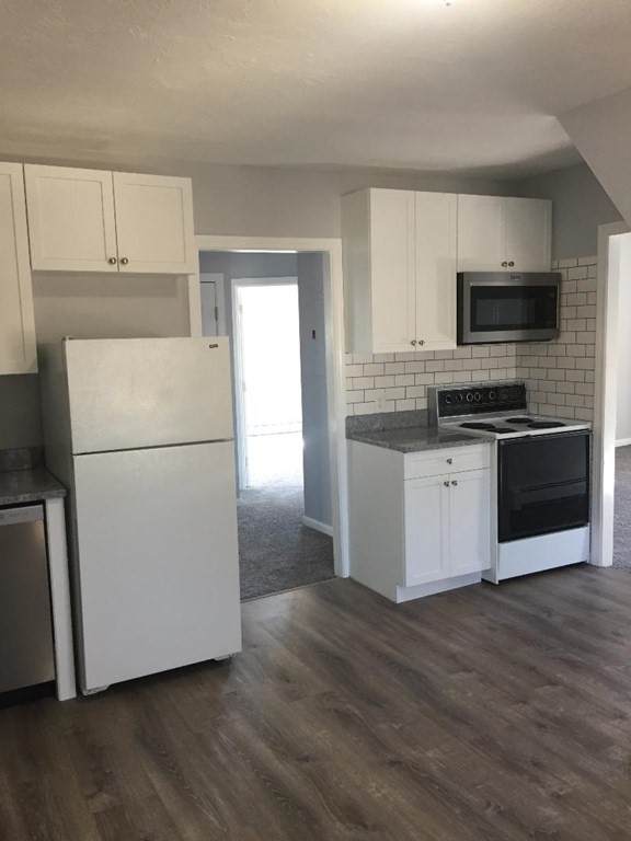 10 Quincy Ave - Photo 1