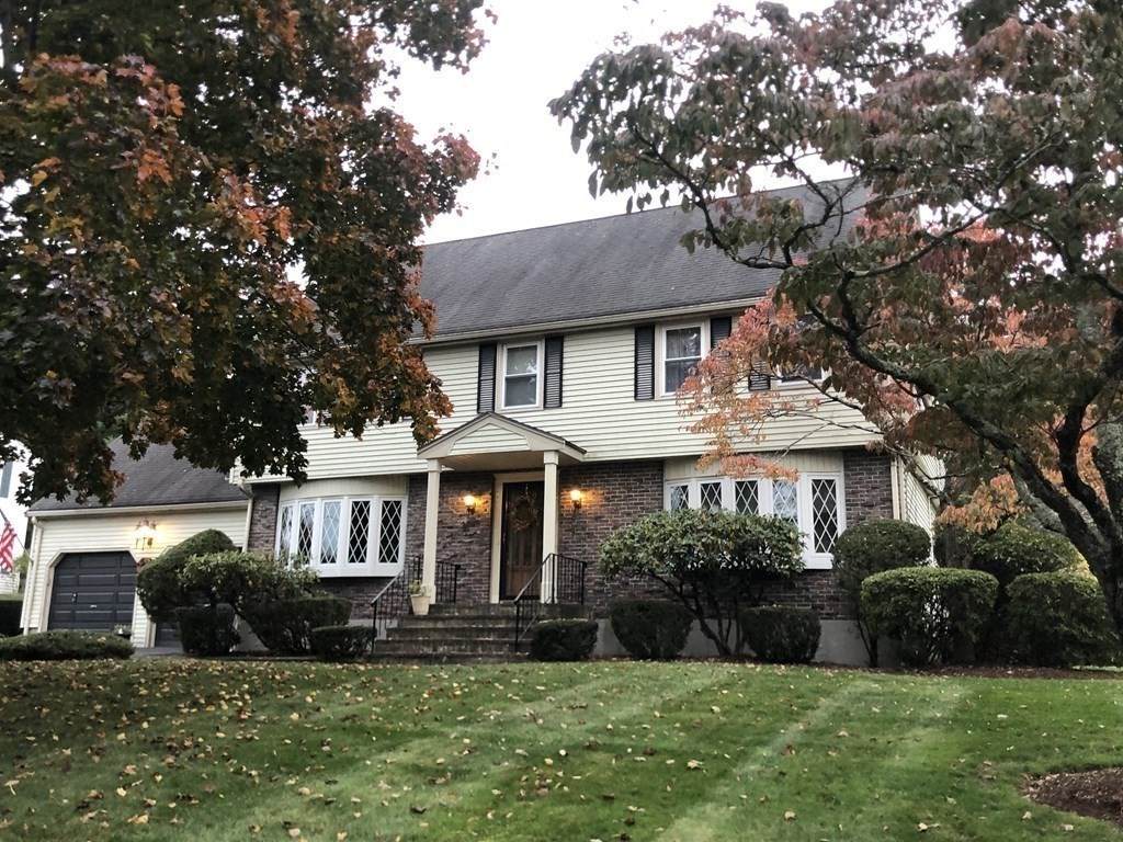 62 Overlook Drive West - Photo 1