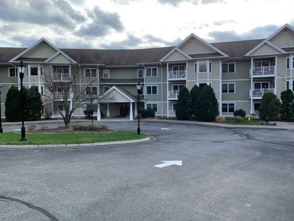 490 Main - Photo 1