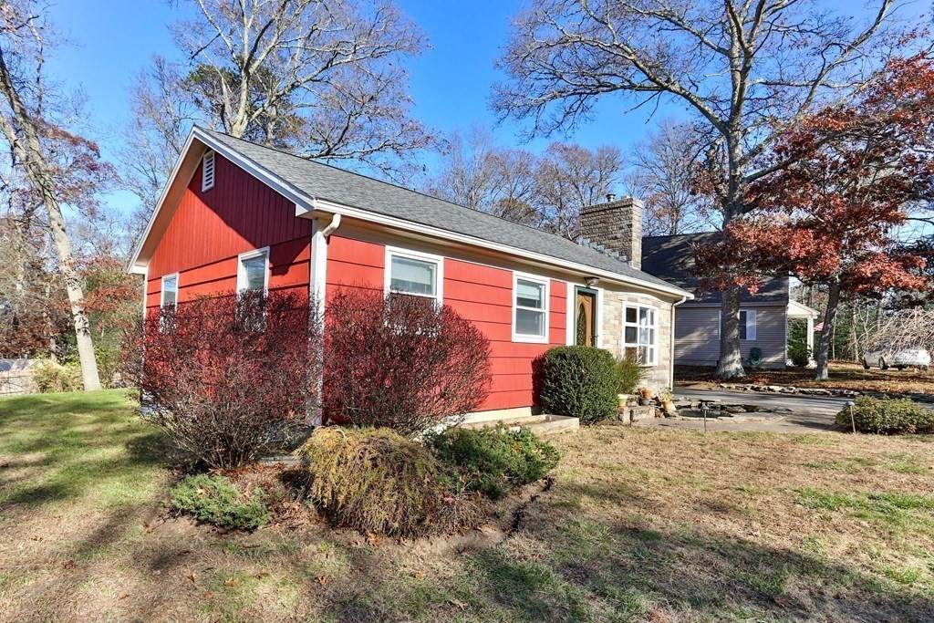 43 Pinecrest Beach Dr. - Photo 1