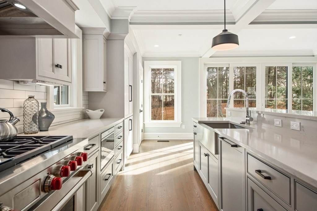 1 Hamilton Way - Photo 1
