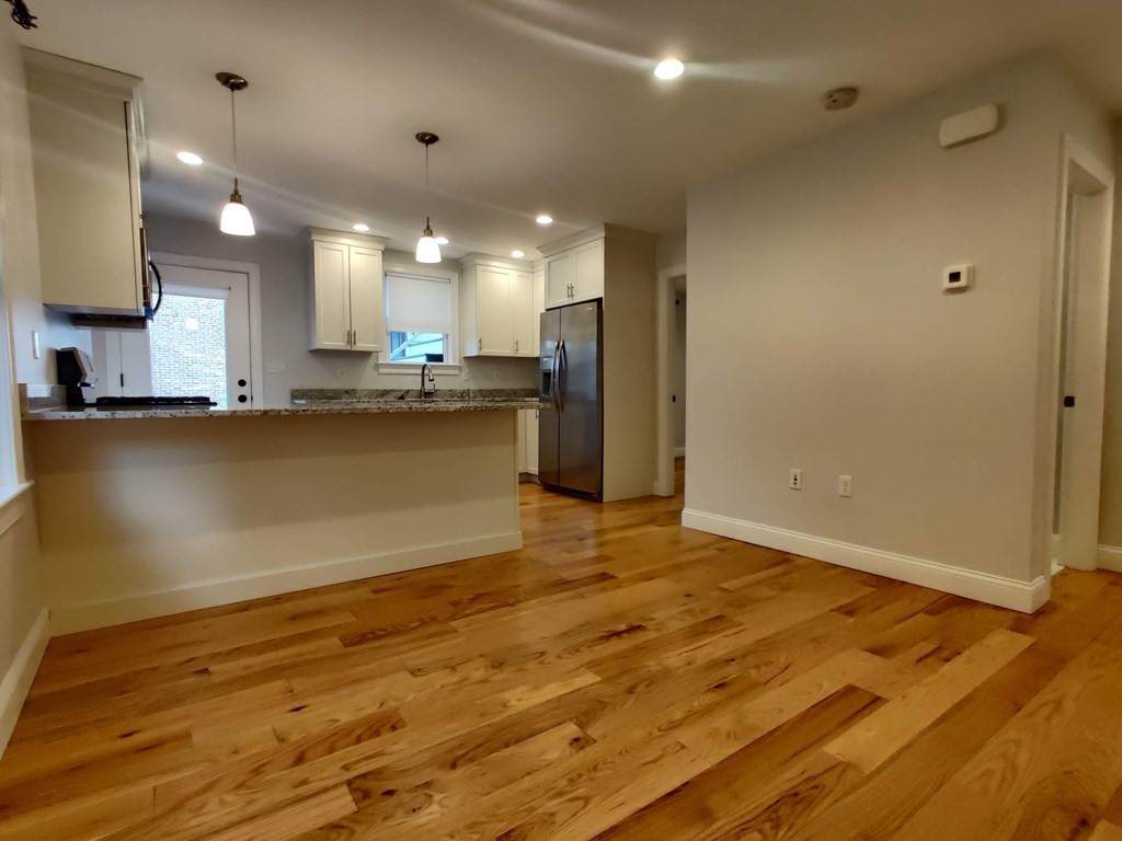 37 Porter St - Photo 1