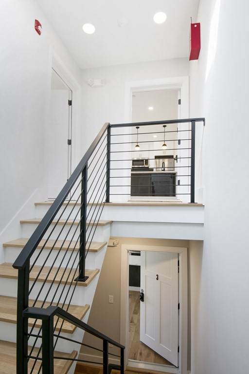 135 Chelsea St. - Photo 1