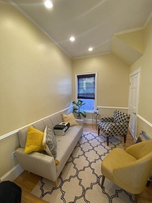 206 Holland Street - Photo 1
