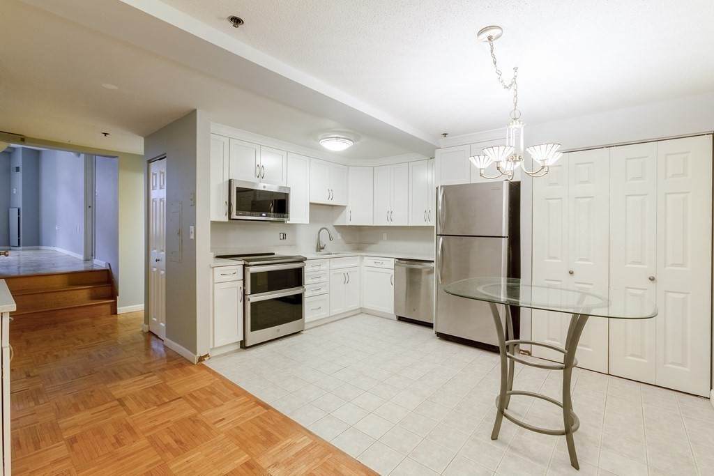 357 Commercial St - Photo 1