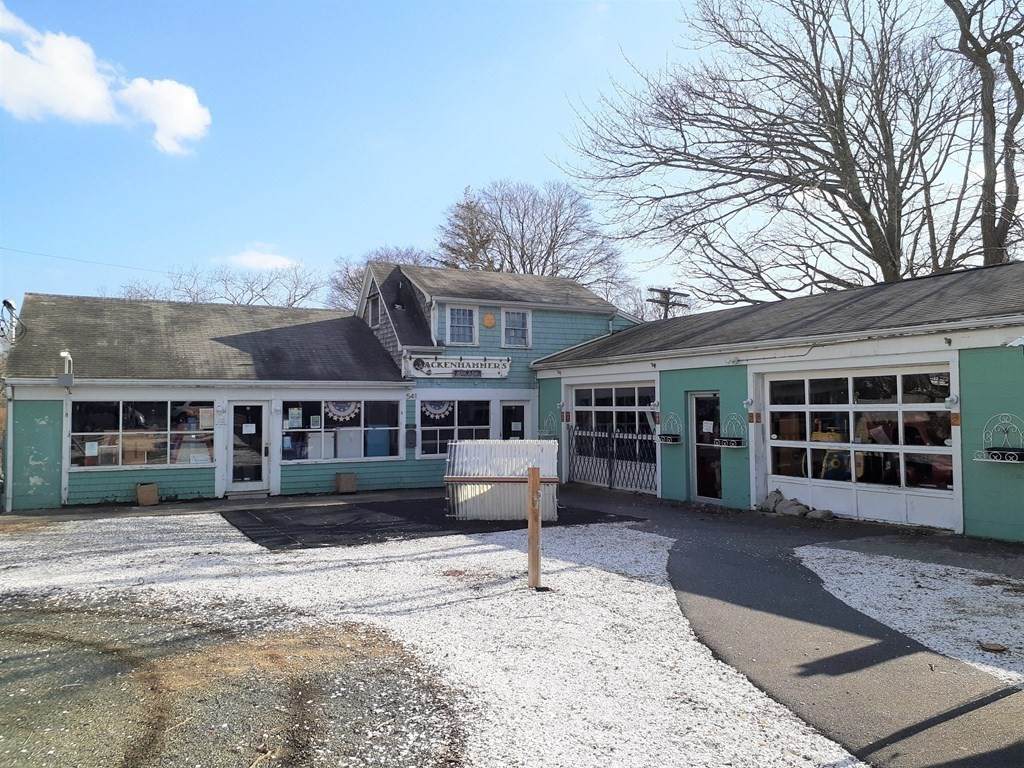 541 Main St - Photo 1