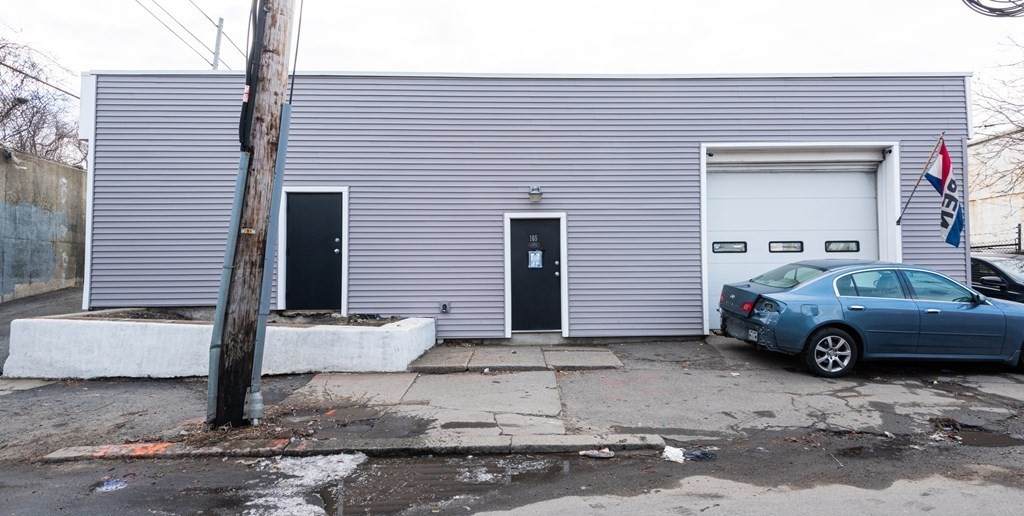 165 Commercial St - Photo 1