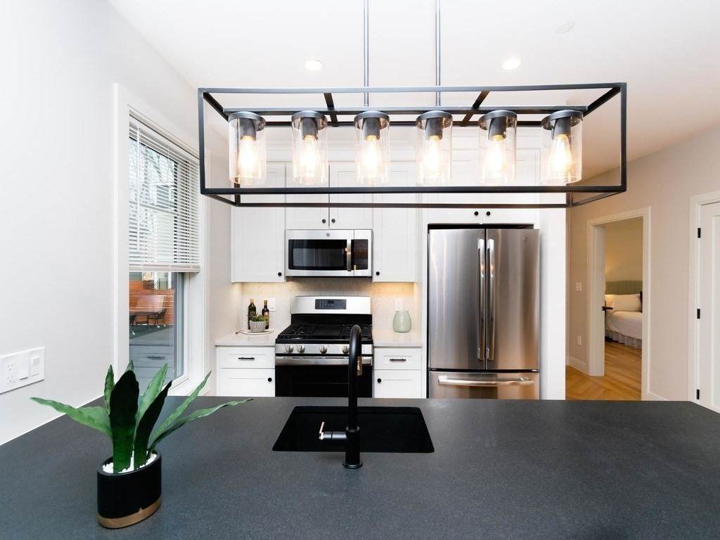 108 Mount Pleasant - Photo 1