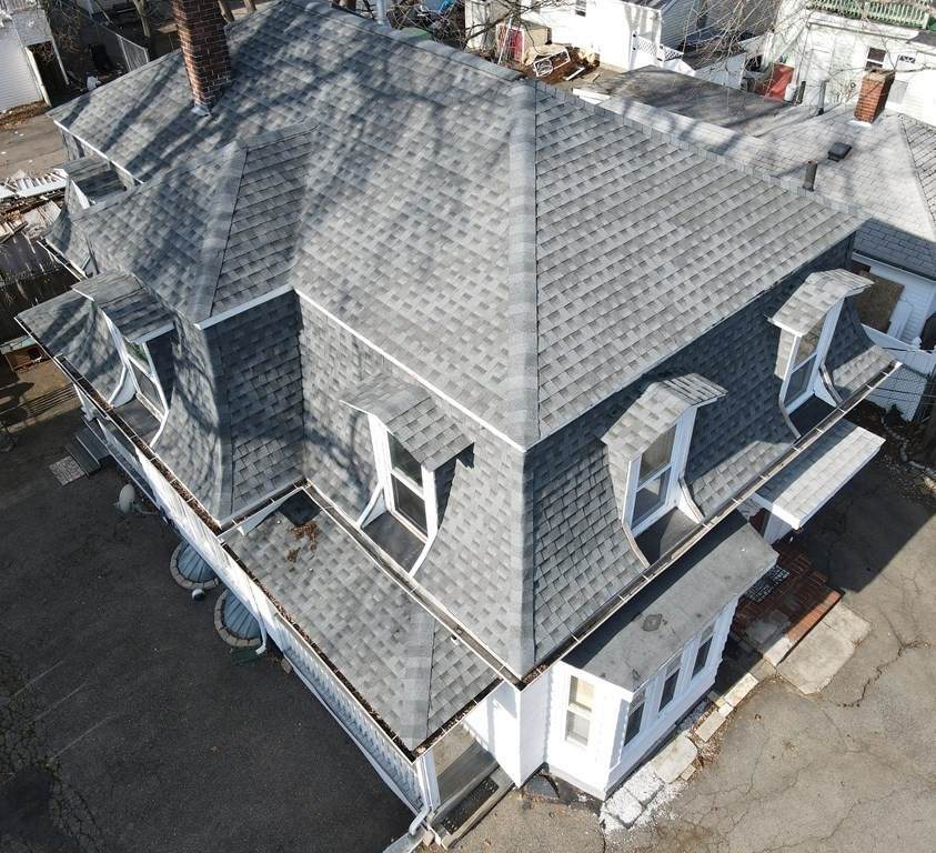 151 Laureston St - Photo 1