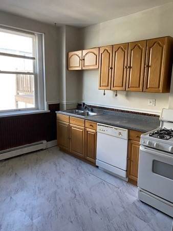 26 Maverick St - Photo 1