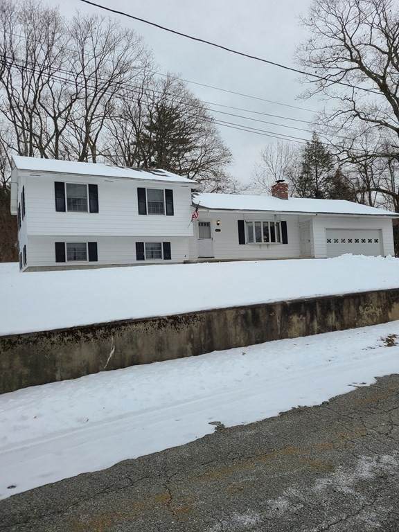 65 Lakeview Ave - Photo 1