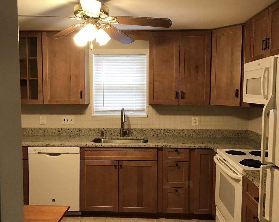 138 Fayette St - Photo 1
