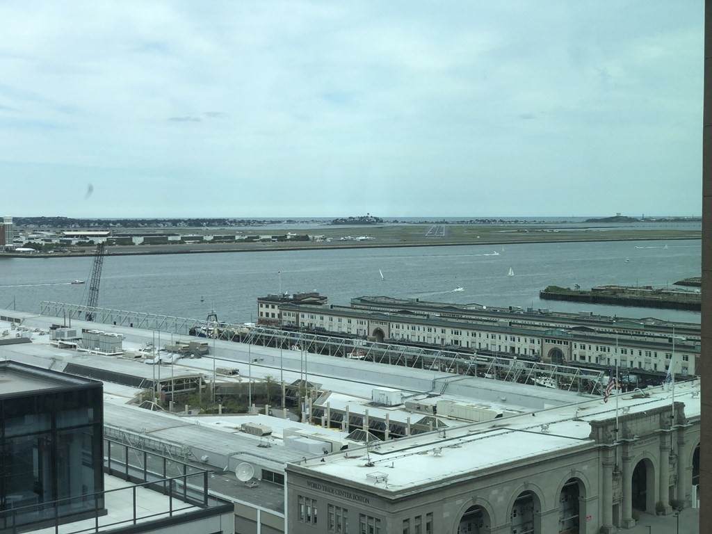 135 Seaport Boulevard - Photo 1