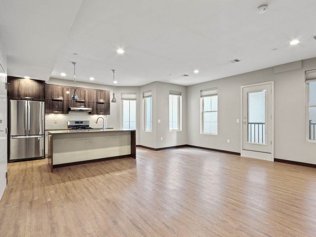 16 Preble St - Photo 1