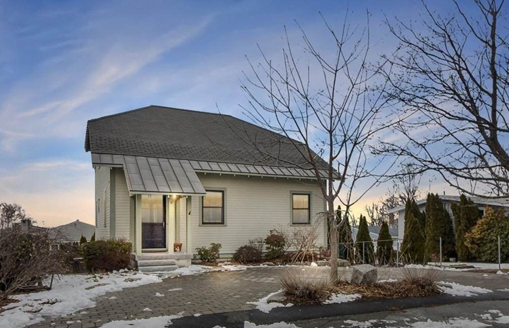 16 Bay View Ave - Photo 1