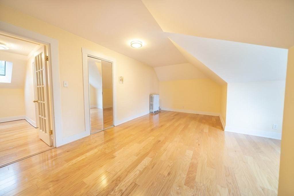 21 Wenham - Photo 1