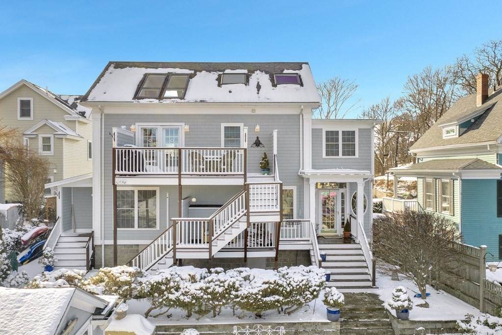 38 Rocky Neck Ave - Photo 1