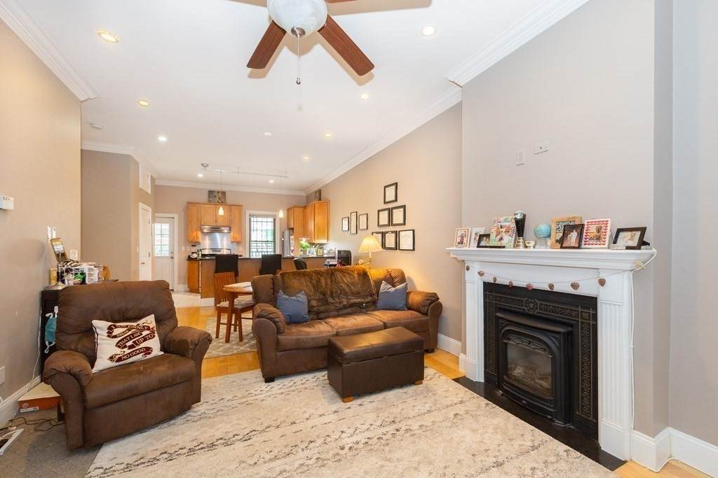7 Worthington St - Photo 1