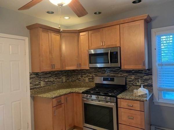 633 Plantation St - Photo 1