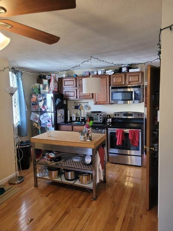 217 Holland St - Photo 1