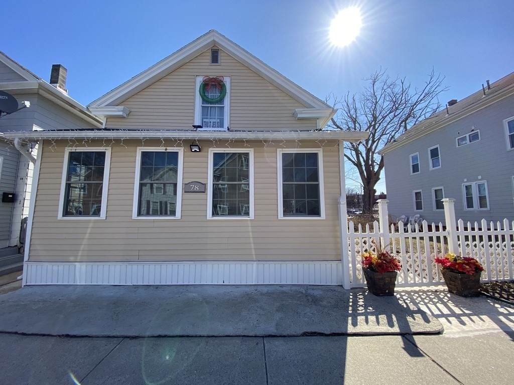 78 Pine St - Photo 1