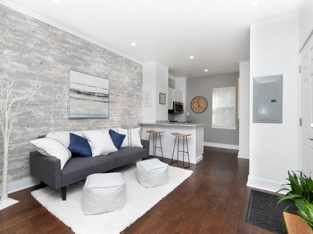 27 Swallow Street - Photo 1