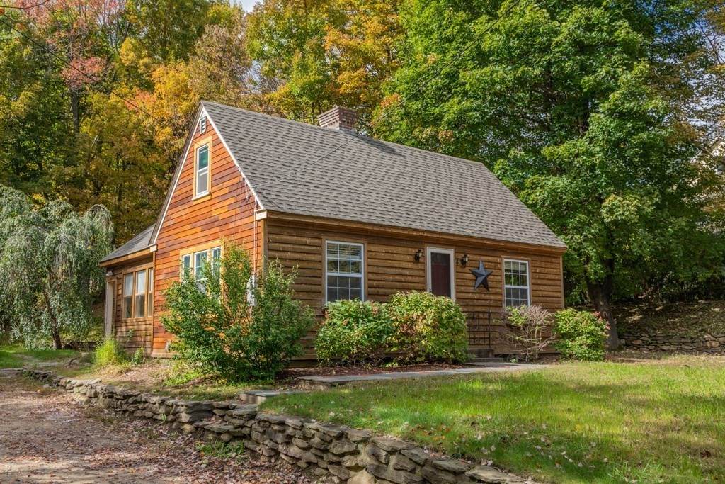 4 Elliott Street - Photo 1