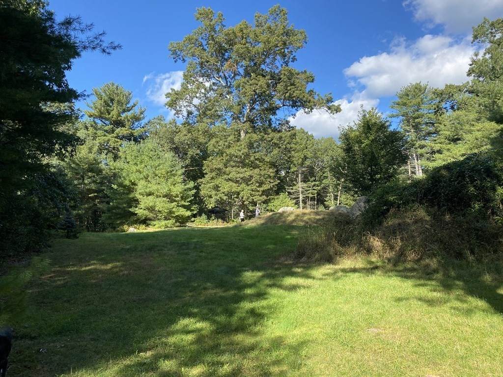 142 King St - Photo 1