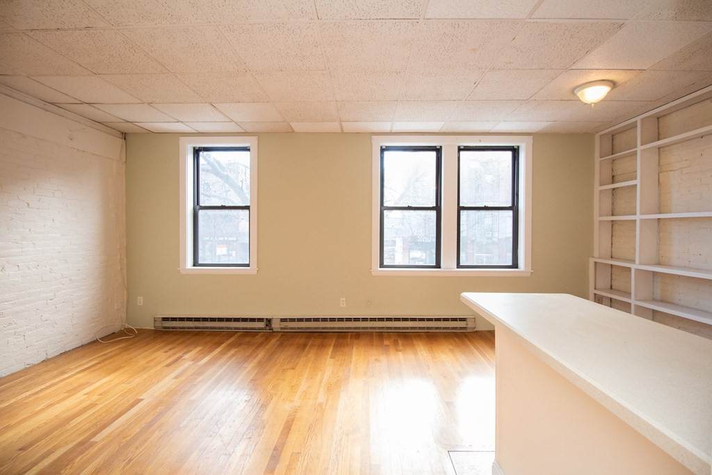 217 Washington St - Photo 1