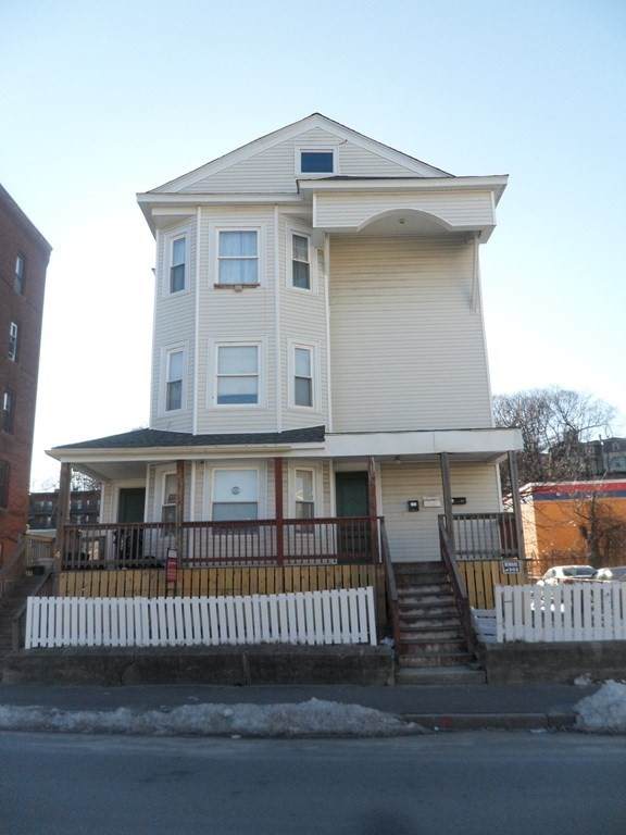 4 Preston St - Photo 1