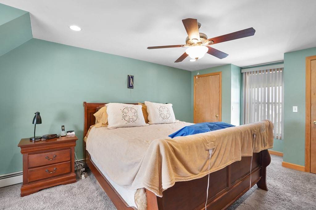 112 Hutchinson St - Photo 1