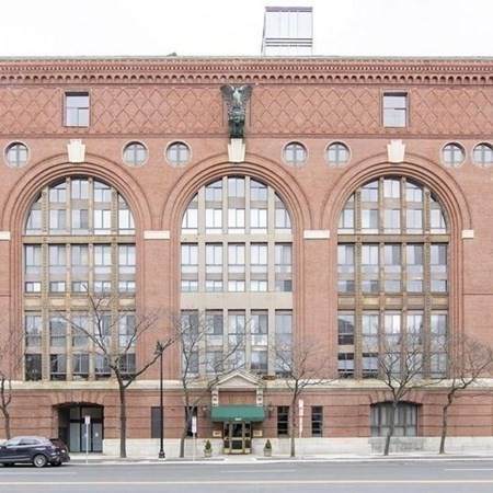357 Commercial St - Photo 1