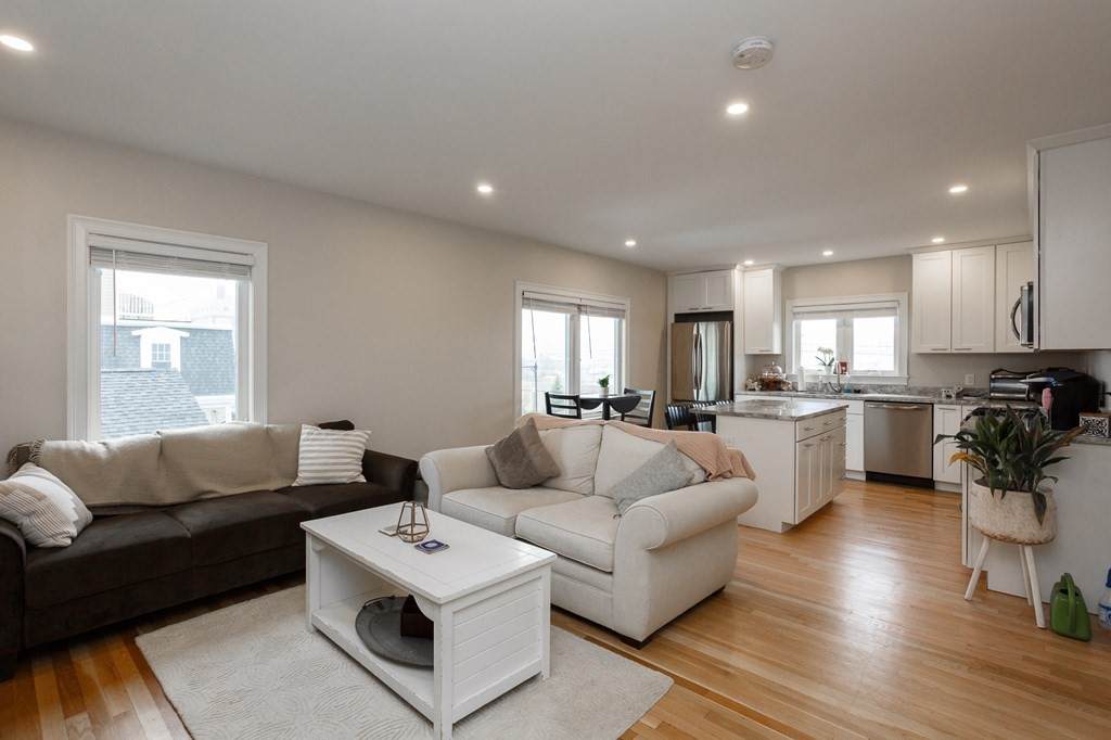 4 City Point Ct - Photo 1