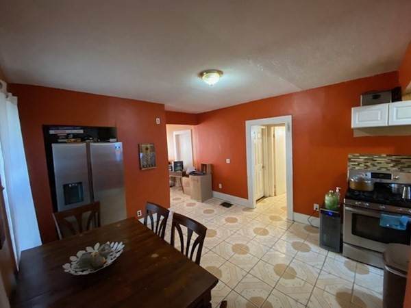 373 Chestnut St - Photo 1