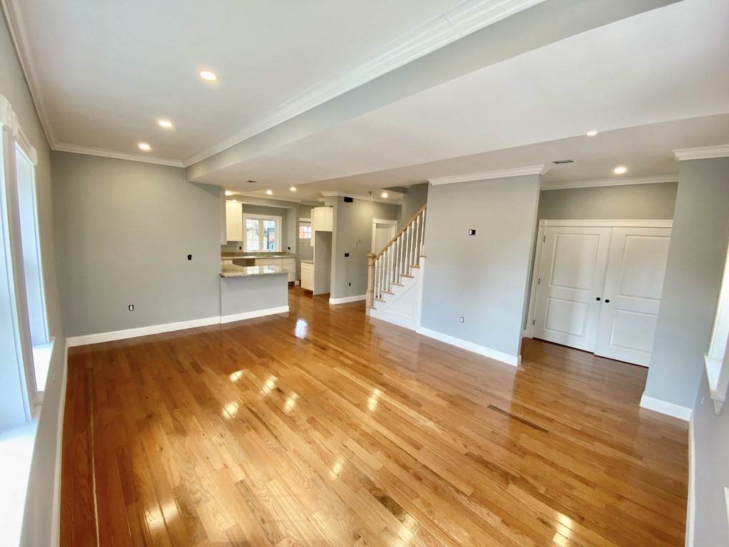 26-28 Webber St - Photo 1