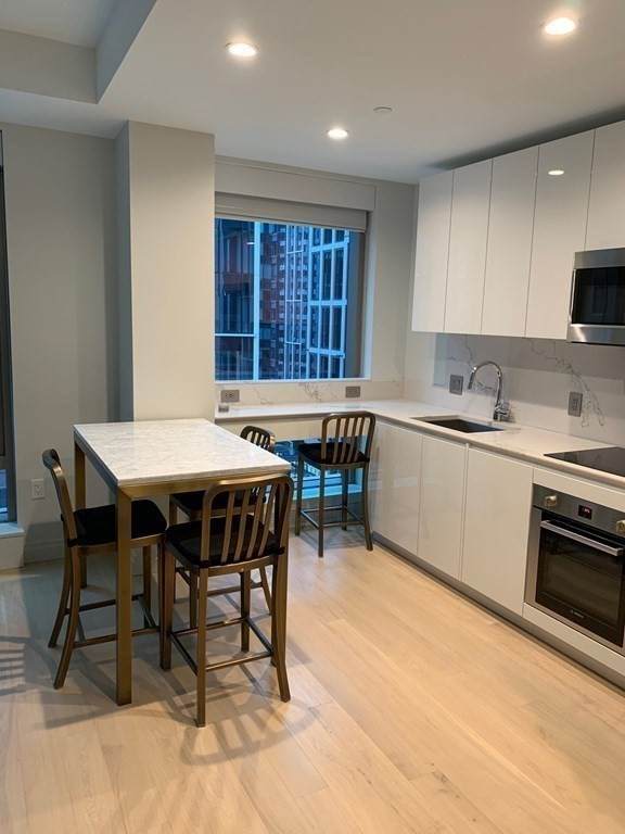 133 Seaport Blvd - Photo 1