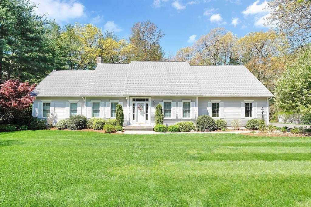 17 Bellows Rd - Photo 1