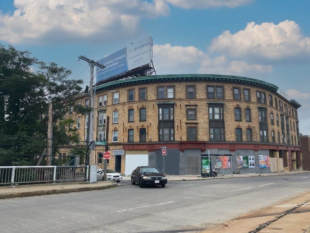 1 Linden St - Photo 1
