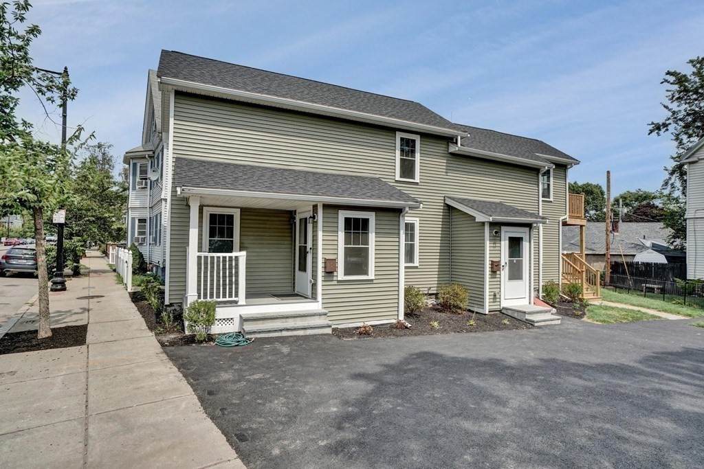 498 Hyde Park Ave - Photo 1