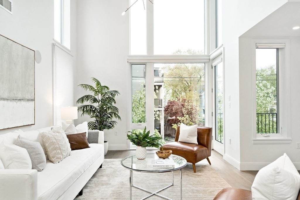 44 Forbes Street - Photo 1
