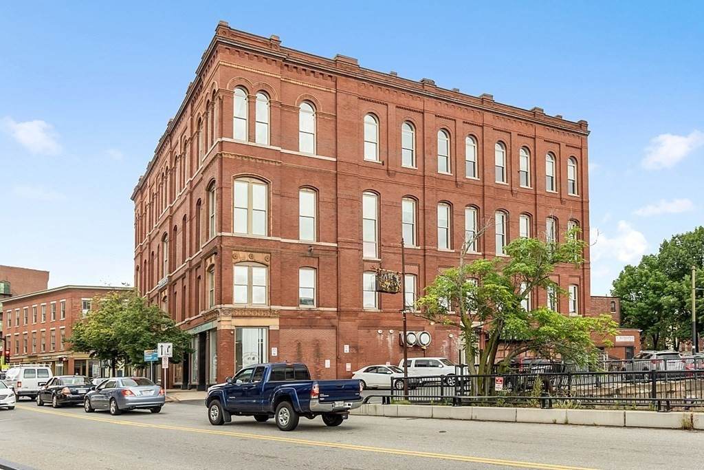 10 Kearney Square - Photo 1