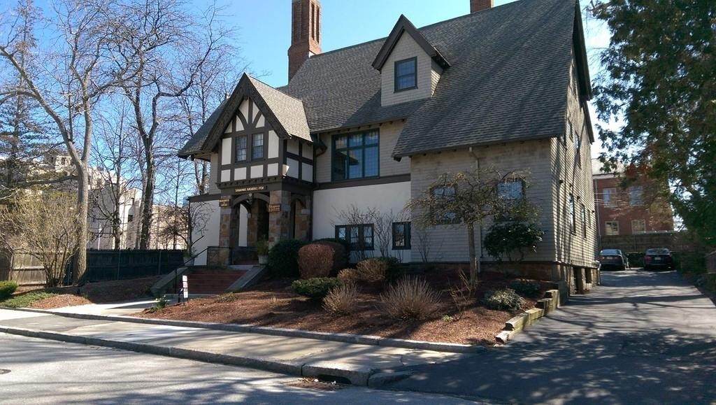19 Cedar Street - Photo 1