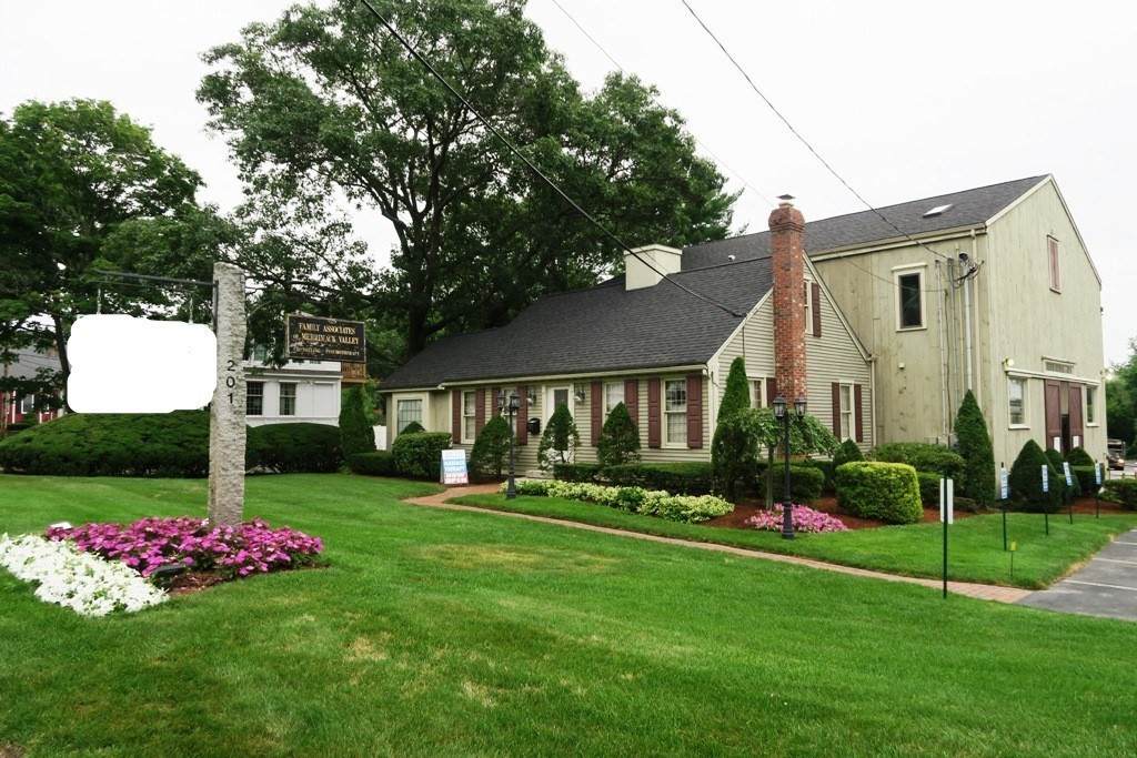 201 Chelmsford Street - Photo 1