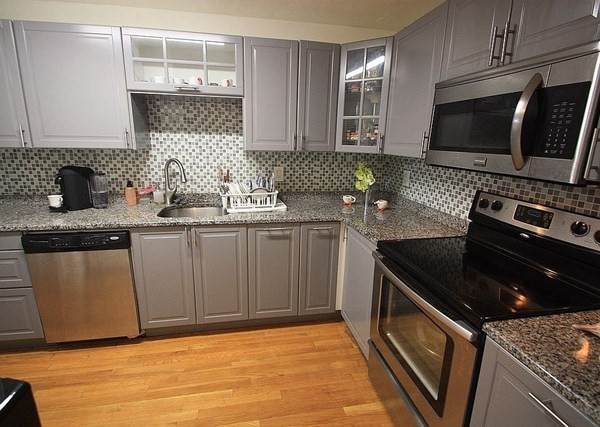 211 West St - Photo 1