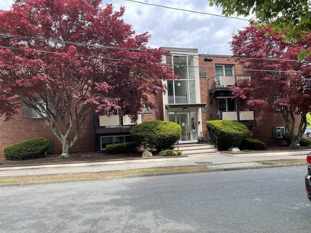 48 N Emerson St - Photo 1