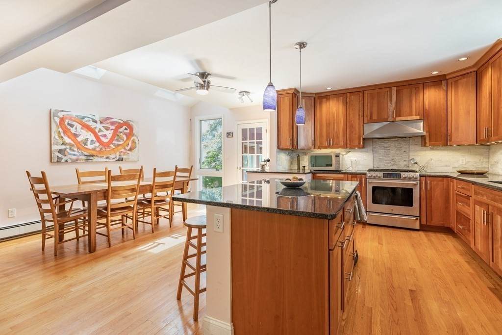33 Harold St - Photo 1